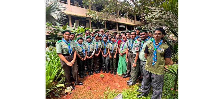 Ek Ped Maa Ke Naam: A Green Initiative at ASIET